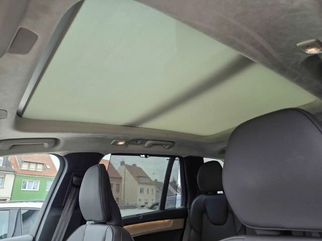 Volvo XC90 Dark Ultra