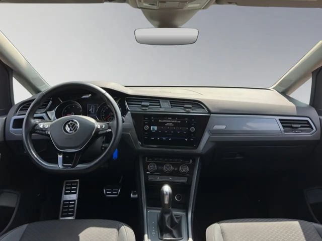 Volkswagen Touran 1.5 TSI DSG