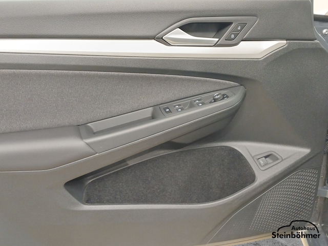 Volkswagen Golf 1.5 eTSI DSG Life Variant