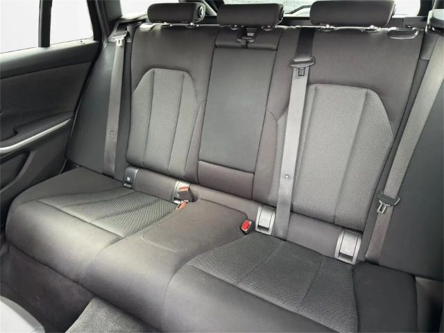 BMW 330 *** Hybrid *** Gesamt 292 PS *** NP 64.314 ***