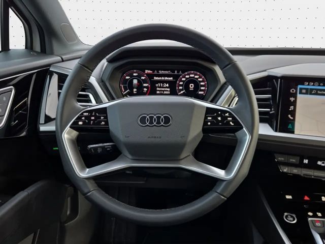 Audi Q4 e-tron 45*AHK*KAMERA*NAVI*LED*19ZOL