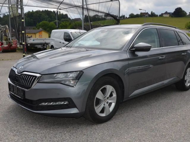 Skoda Superb Superb Kombi 2,0 TDI DSG LED VIRTUAL NAVI 1.Besitz