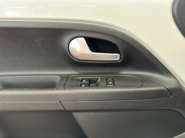 Volkswagen e-up! Plus Style