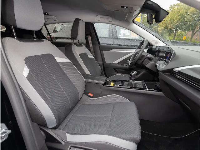 Opel Astra 1.2 Turbo Business Edition Turbo