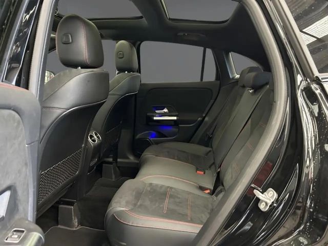 Mercedes-Benz GLA 180 AMG Line