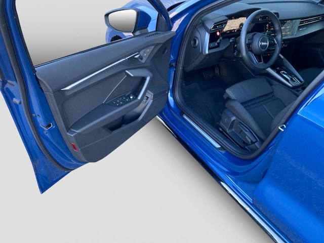 Audi A3 30 TFSI S-Line S-Tronic Sedan