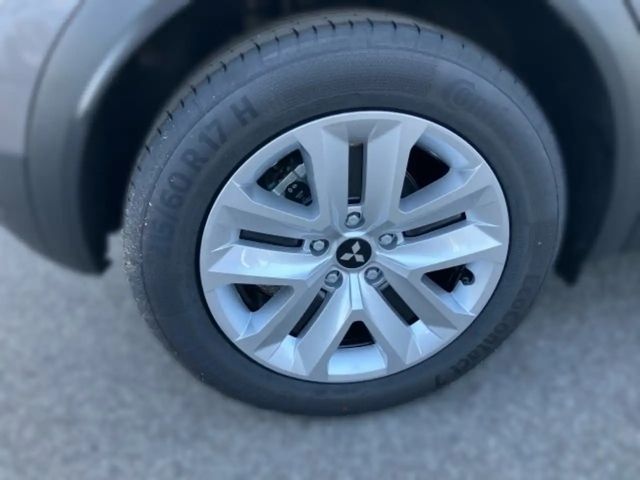 Mitsubishi ASX Invite