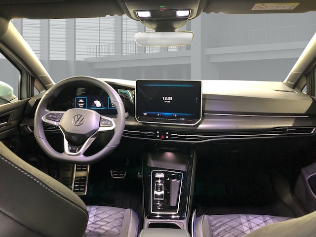 Volkswagen Golf 1.5 eTSI DSG R-Line