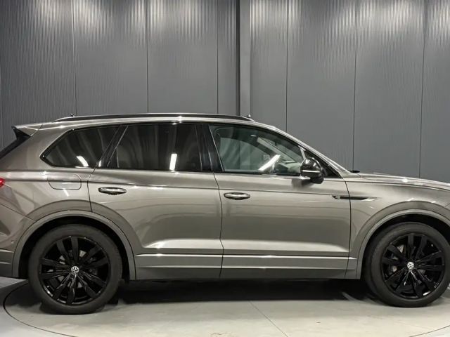 Volkswagen Touareg R-Line Style