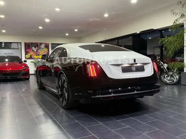 Rolls-Royce Spectre TWO-TONE,STARLIGHT DOORS,BESPOKE,UVP 530