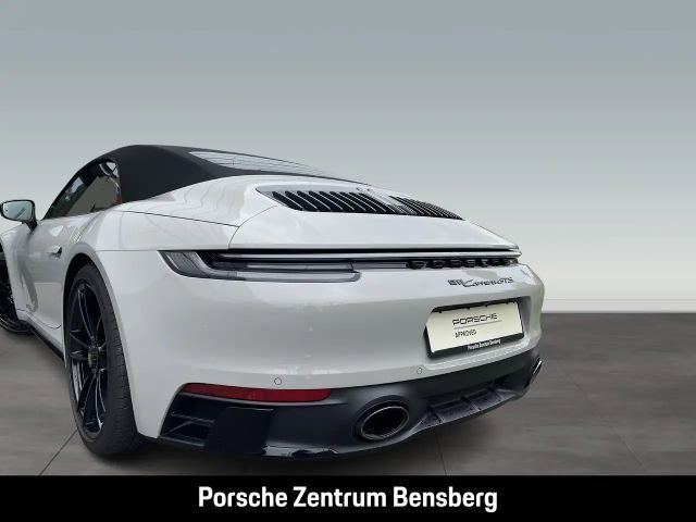Porsche 992 Cabrio Carrera GTS