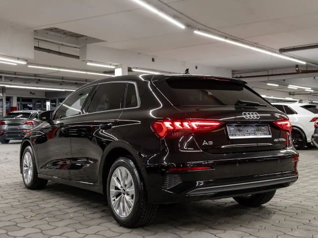 Audi A3 40 TFSI Hybride Sedan