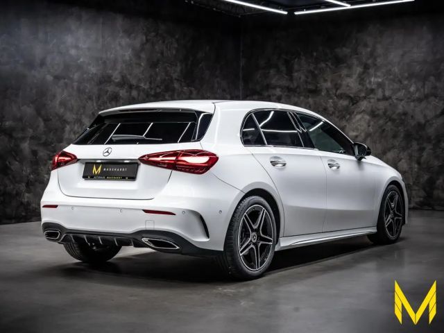 Mercedes-Benz A 180 AMG Line