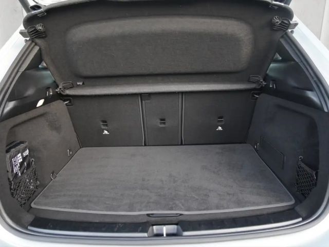 Mercedes-Benz GLA 180 Progressive