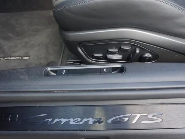 Porsche 992 Cabrio GTS