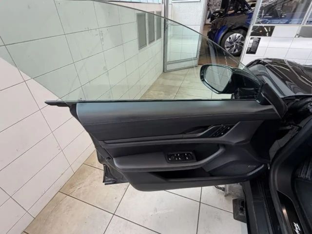 Porsche Taycan 4 Cross Turismo