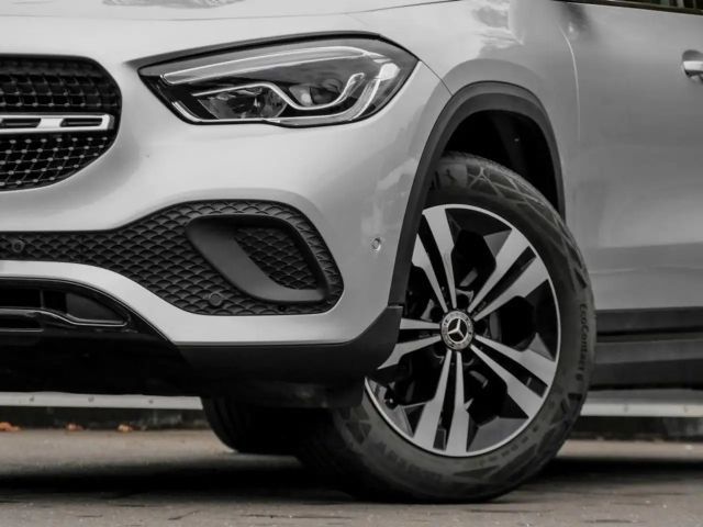 Mercedes-Benz GLA 200 Progressive