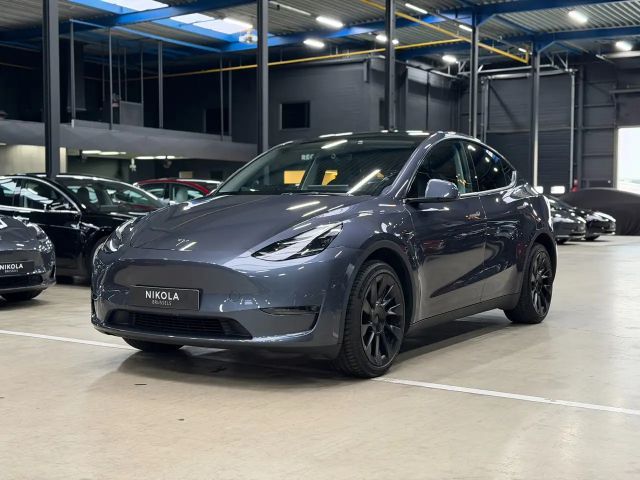 Tesla Model Y AWD Long Range