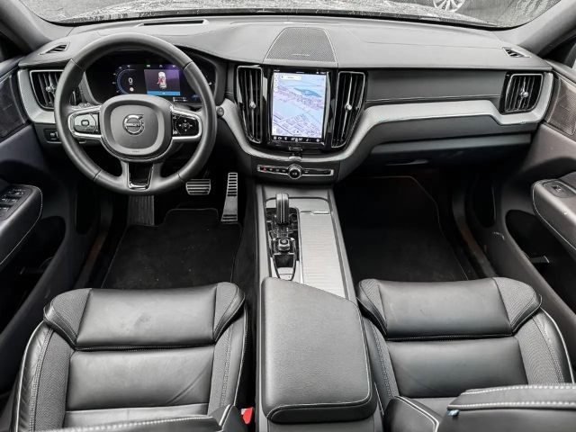 Volvo XC60 AWD R-Design Recharge