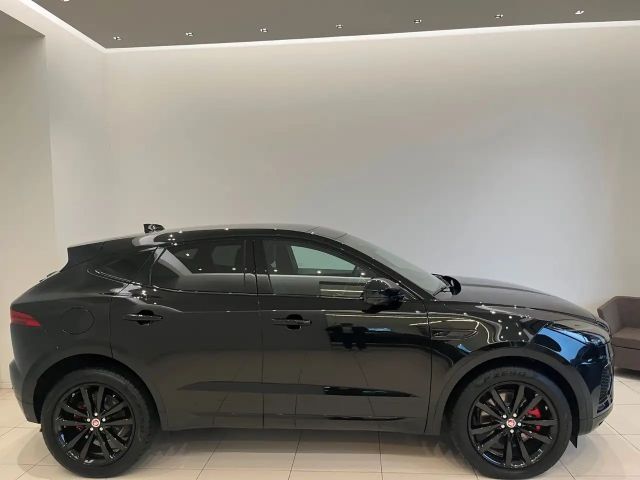 Jaguar E-Pace AWD D200 R-Dynamic SE