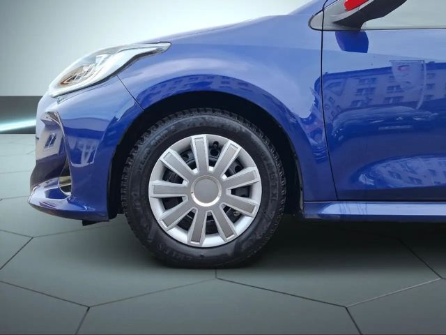 Toyota Yaris Tokyo Pop-Out 1.5 HUD Navi Soundsystem JBL LED App