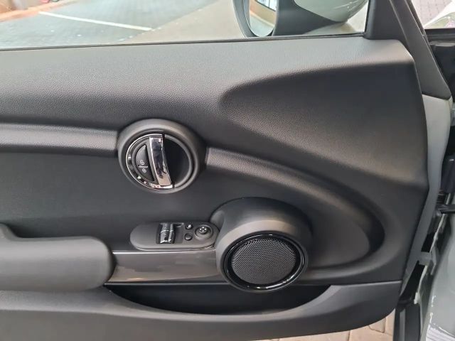 MINI One Hatch DAB LED Tempomat Frontscheibenheizung PDC uv