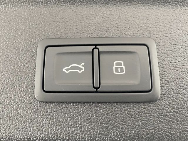 Audi A3 30 TFSI Sedan