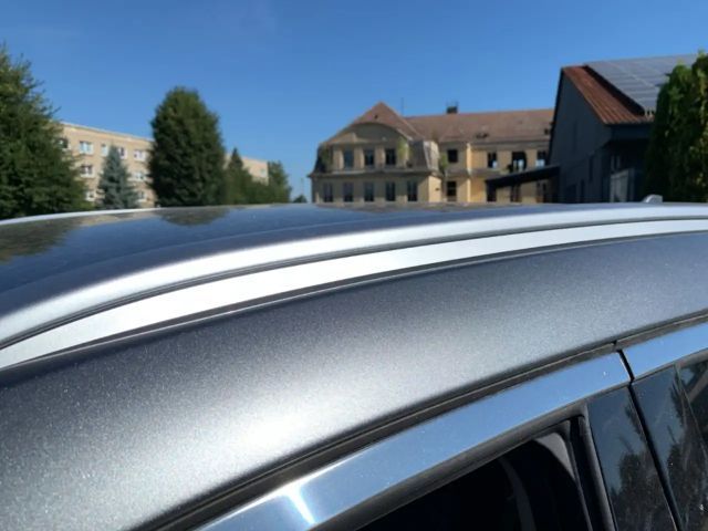 Renault Koleos Blue Initiale Paris