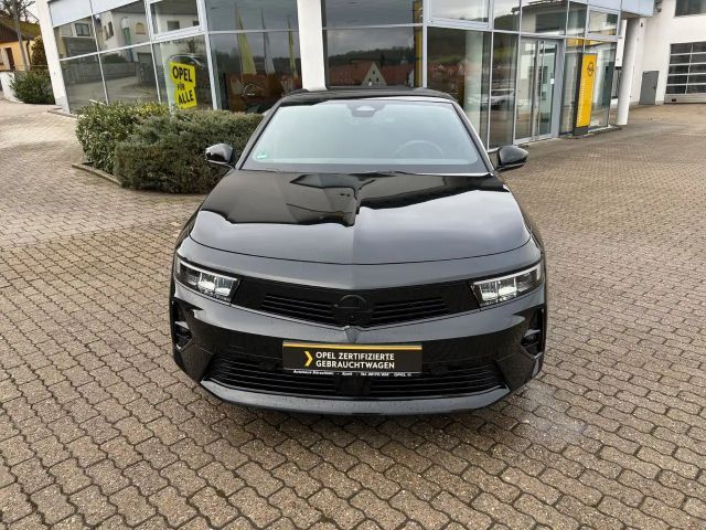 Opel Astra 1.2 Turbo Sports Tourer