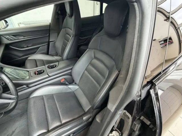 Porsche Taycan 4 Cross Turismo