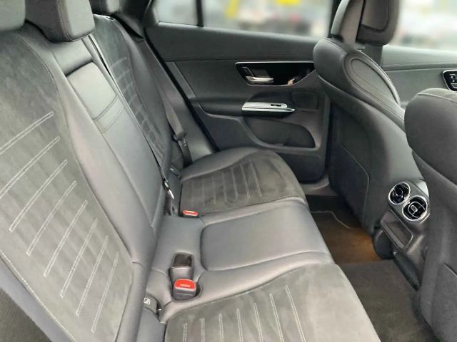 Mercedes-Benz GLC 300 4MATIC AMG Line