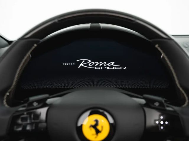 Ferrari Roma Spider