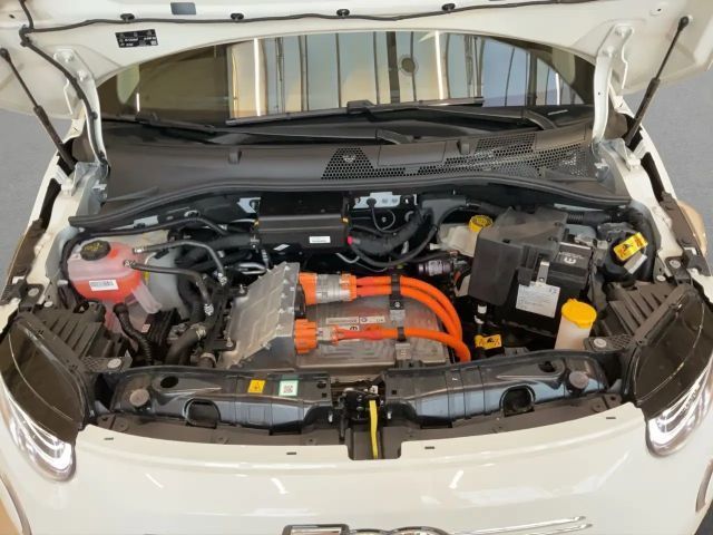 Fiat 500e + Komfort Paket, Style Paket