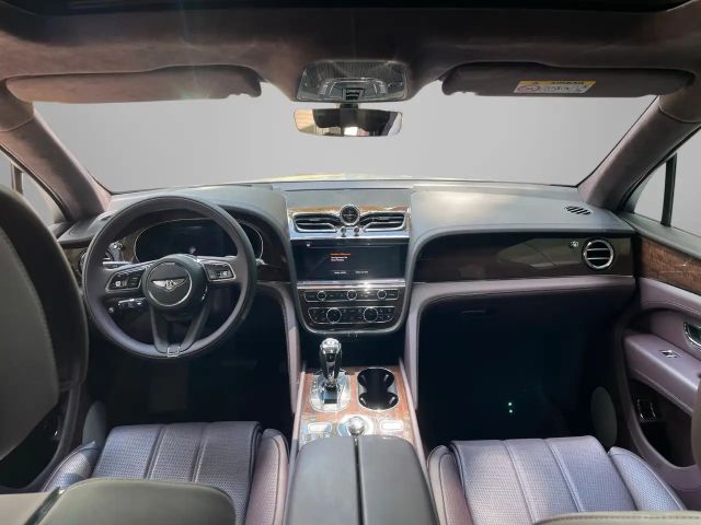 Bentley Bentayga V8