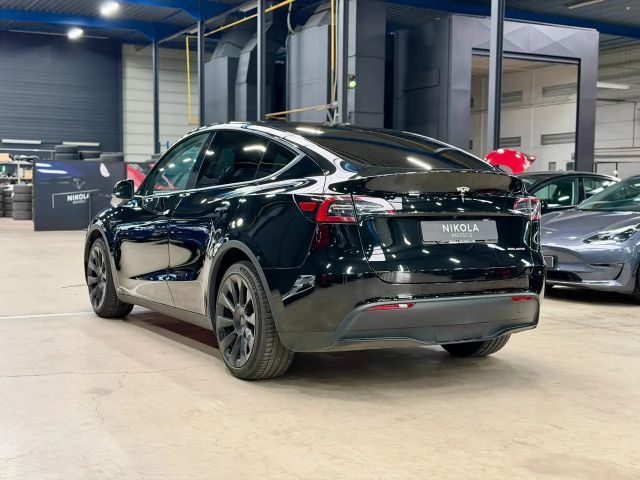Tesla Model Y AWD Long Range
