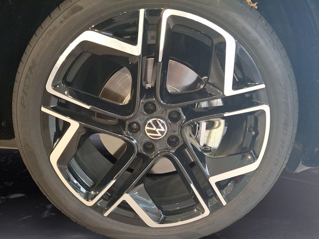 Volkswagen Tiguan 4Motion DSG R-Line