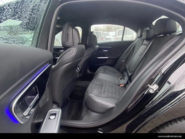 Mercedes-Benz C 220 AMG Line C 220 d Sedan