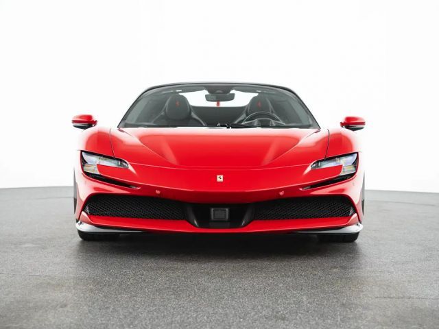 Ferrari SF90 Spider