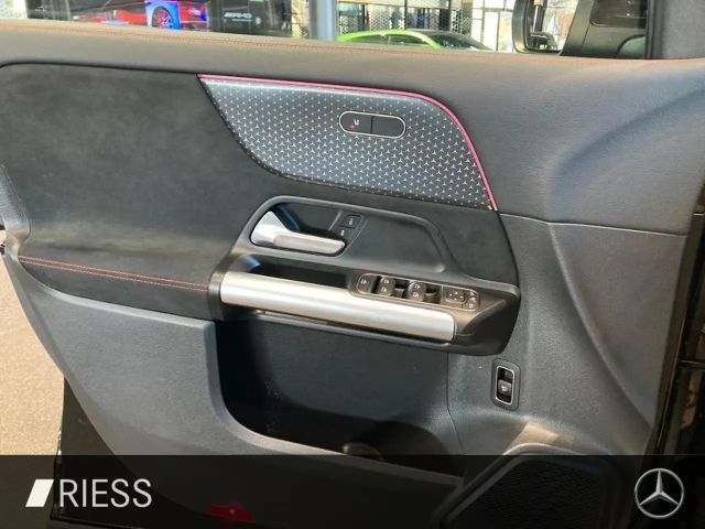 Mercedes-Benz EQA 300 4MATIC AMG Line