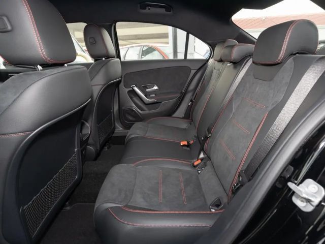 Mercedes-Benz A 180 Limousine S-Sitz ParkAss. LED SpurH LM