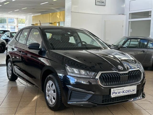 Skoda Fabia 1.0 Essence *LED*KLiMA*PDC*SPuR*