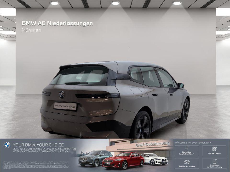 BMW iX xDrive50