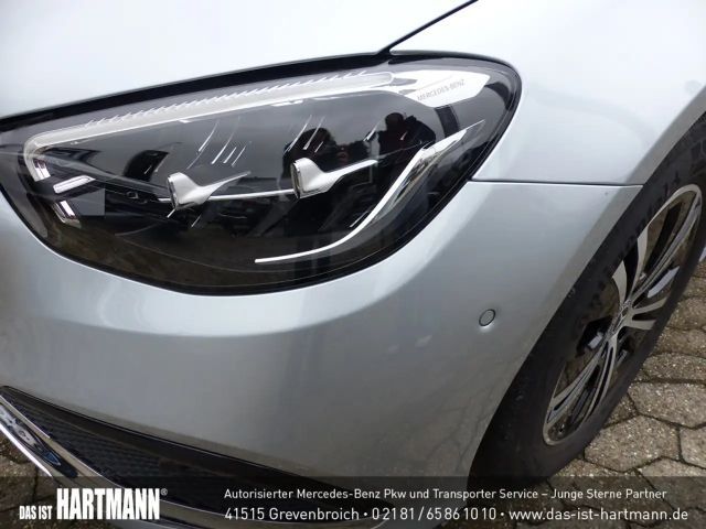 Mercedes-Benz E 220 AVANTGARDE E 220 d Estate