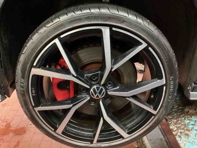 Volkswagen Golf Business DSG GTI