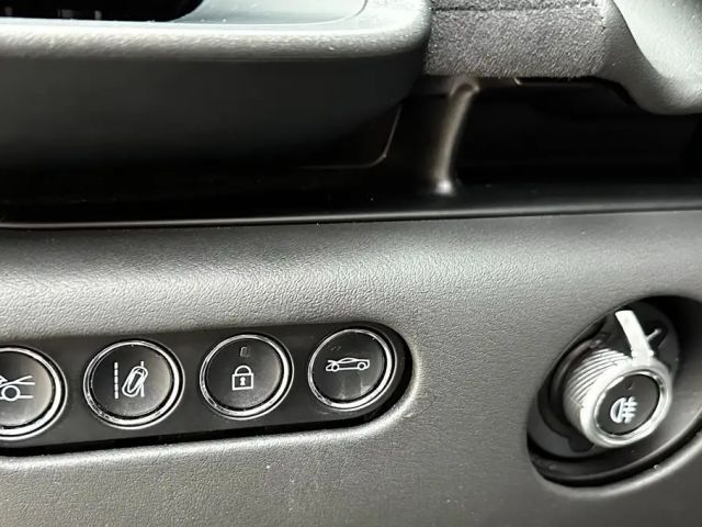 McLaren Artura Spider