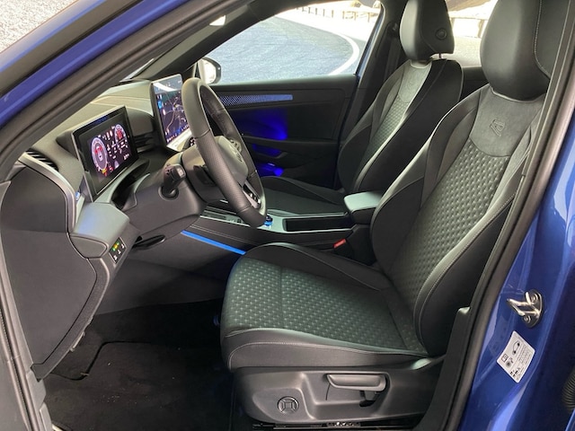 Volkswagen T-Roc 1.5 eTSI DSG R-Line