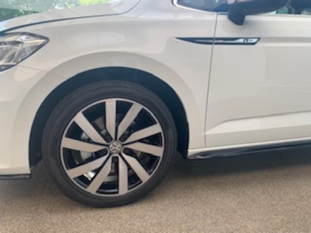 Volkswagen Touran 1.5 TSI DSG R-Line