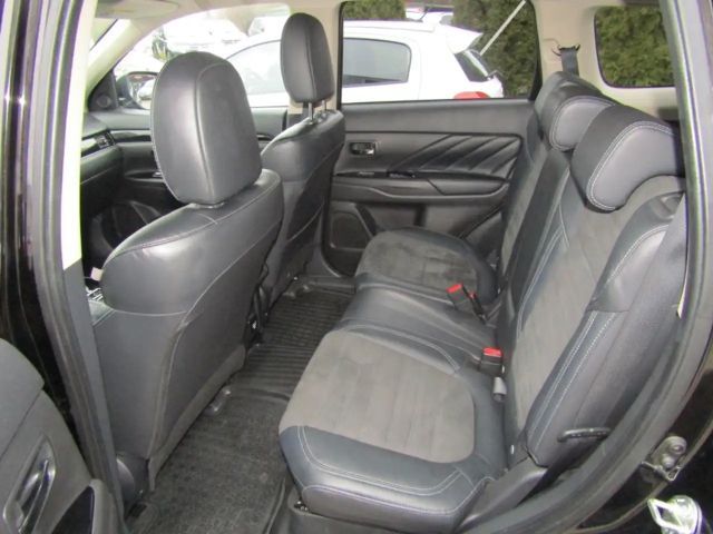 Mitsubishi Outlander 4WD