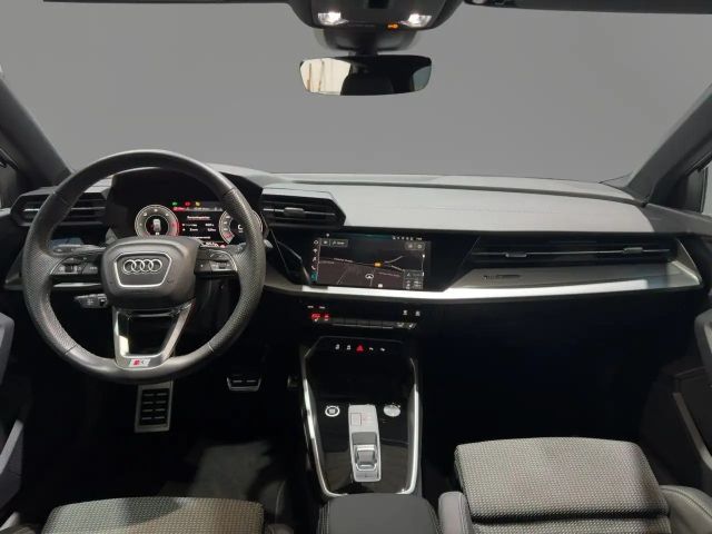 Audi A3 30 TDI S-Line S-Tronic Sedan