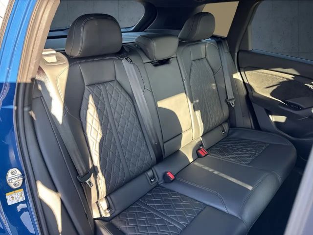 Audi SQ6 e-tron Pano/HuD/B&O/Luft/OLED/Nappa/21"/